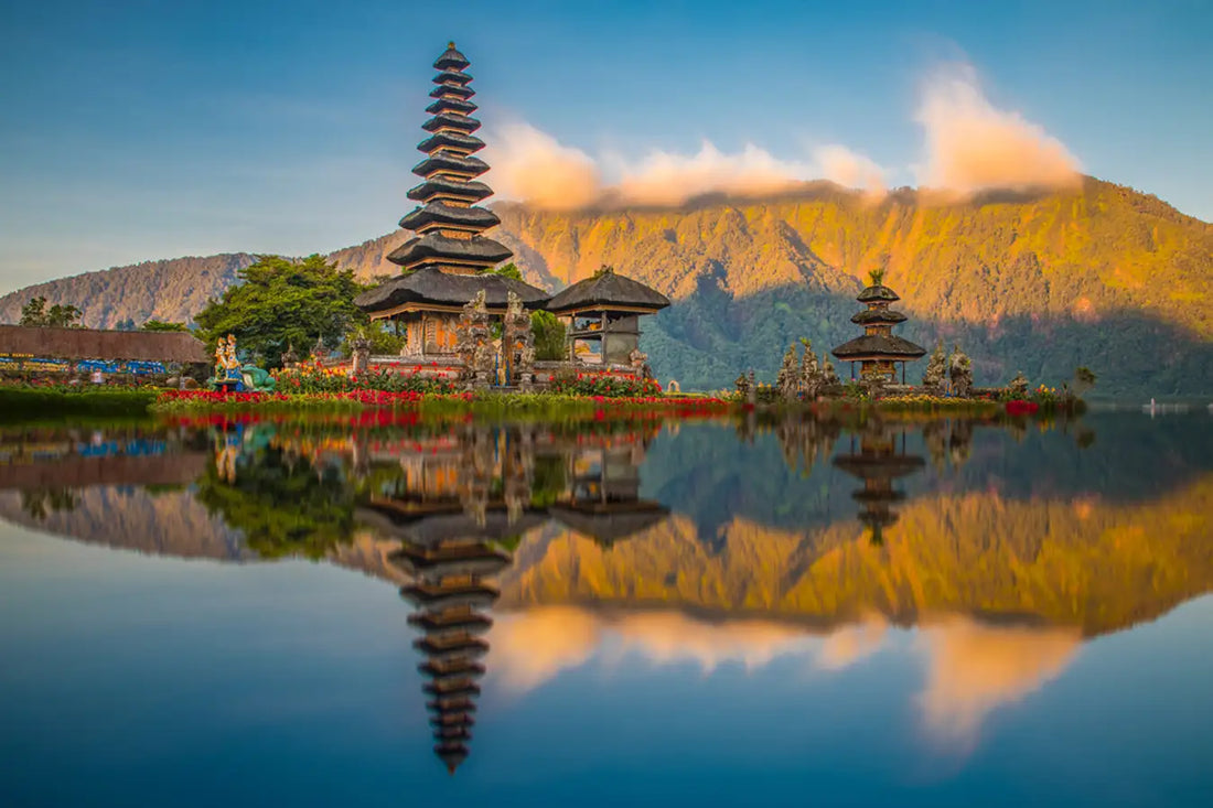 image source: https://ik.imagekit.io/tvlk/blog/2021/08/Destinasi-Wisata-di-Kintamani-Pura-Ulun-Danu-Batur-Shutterstock.jpg?tr=dpr-2,w-675