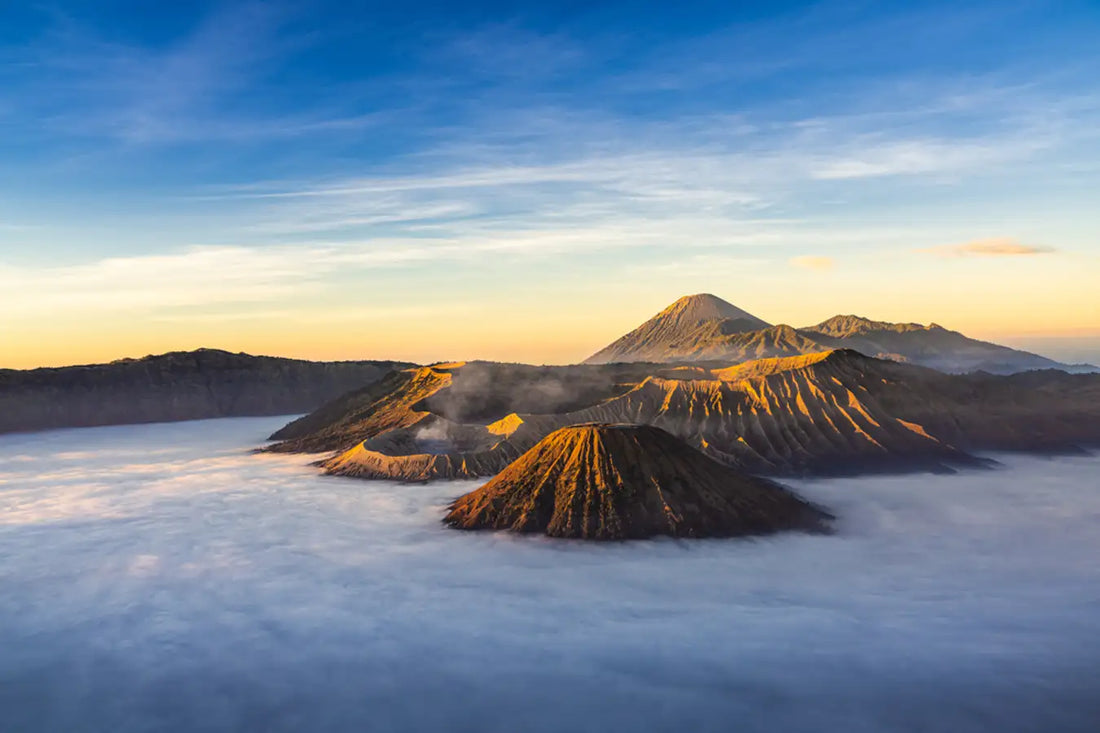 image source: https://ik.imagekit.io/tvlk/blog/2022/09/Wisata-Gunung-Bromo-Traveloka-Xperience-1.jpg?tr=dpr-2,w-675