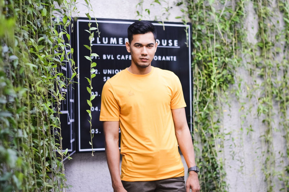 4 Rekomendasi Warna Baju yang Cocok untuk ke Pantai