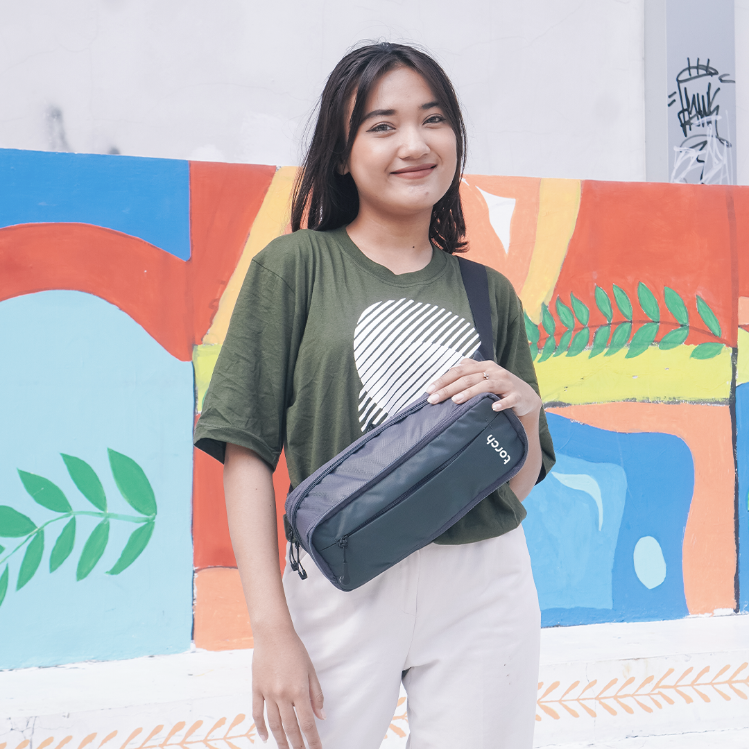 Alisanti Expandable Waist Bag