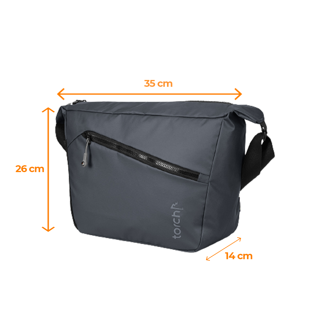 Nasan Messenger Bag