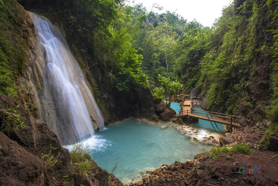 pemandangan air terjun kedung pedut - image source: https://images.genpi.co/resize/1280x860-100/uploads/jogja/arsip/watermark/2021/10/05/ilustrasi-air-terjun-gunung-pedut-foto-dinas-pariwisata-ku-z7wv.webp