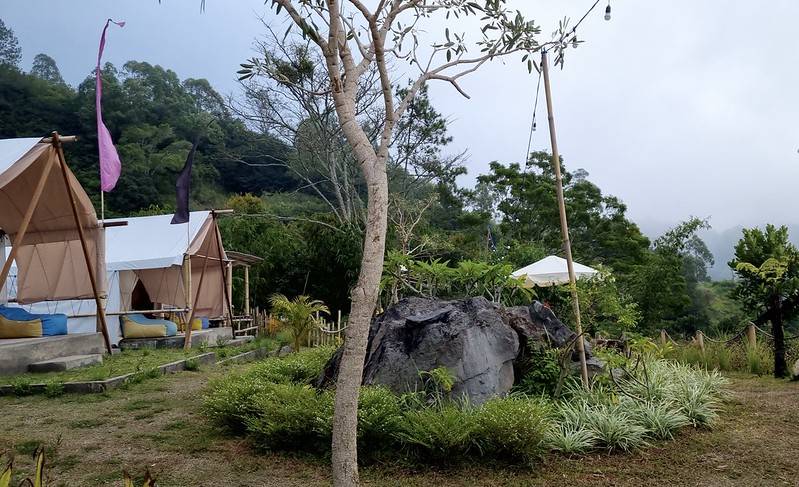 Glamping: Pengertian, Manfaat, Tips, dan Rekomendasi Tempatnya