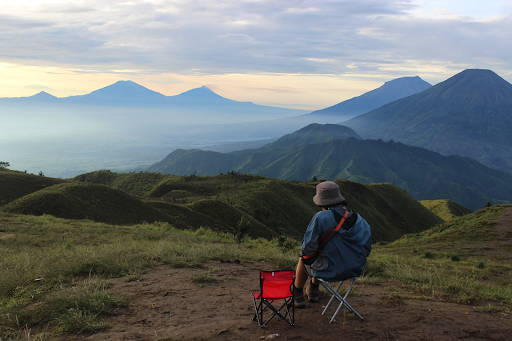 Mendaki Gunung Prau via Wates Berapa Jam? Ini Waktu yang Kamu perlukan