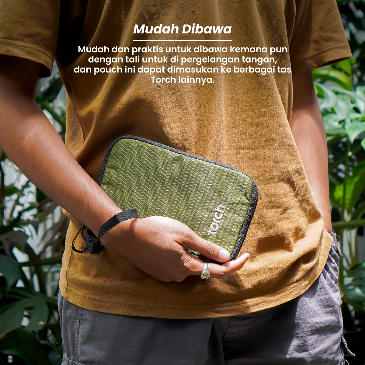 Hachu Passport Pouch